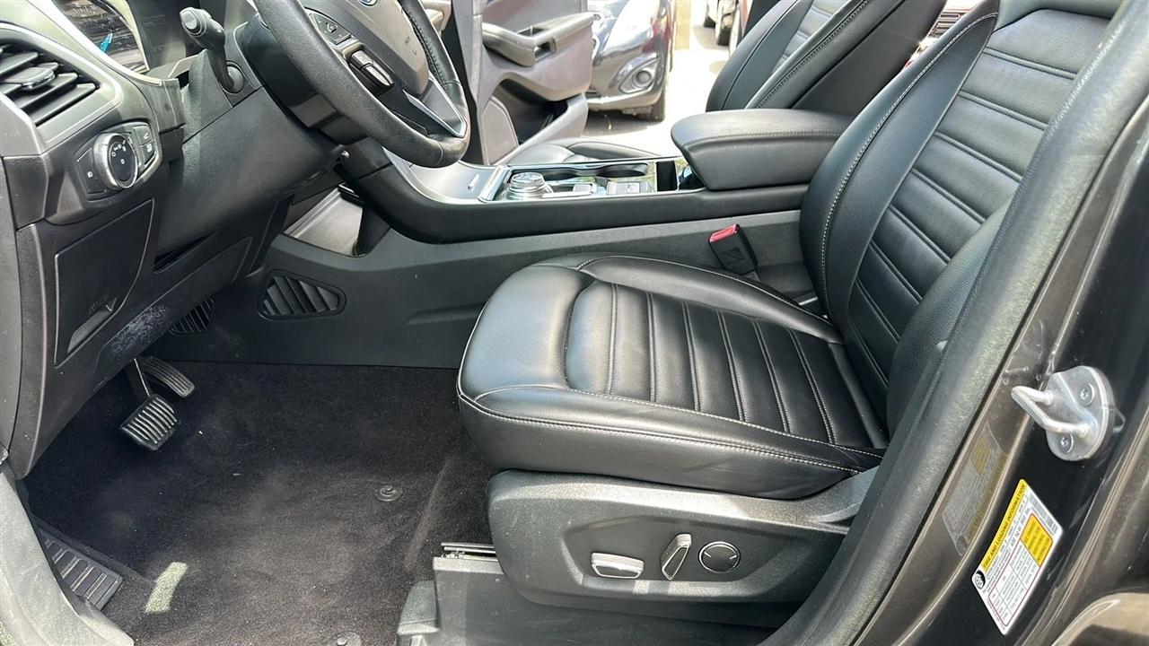 Ford Edge SEL FWD 2019