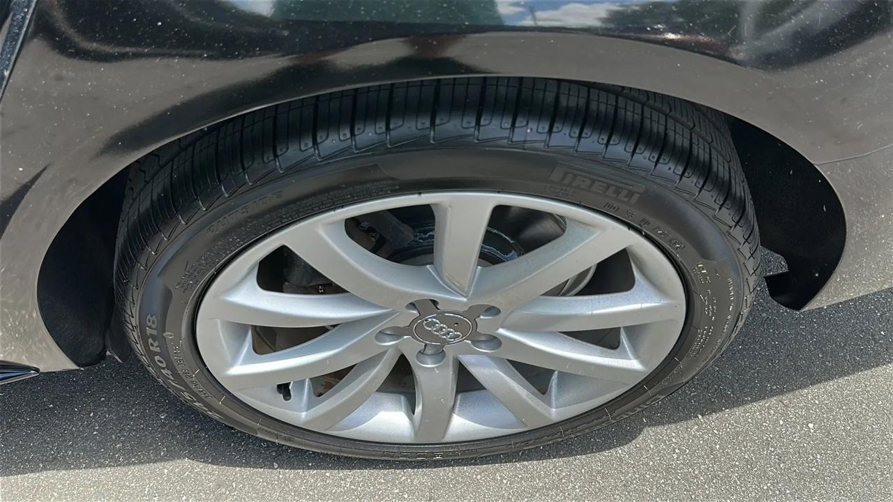 Audi A4 4dr Sdn CVT FrontTrak 2.0T Premium 2014