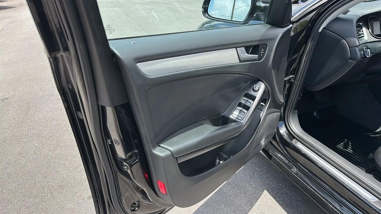 Audi A4 4dr Sdn CVT FrontTrak 2.0T Premium 2014