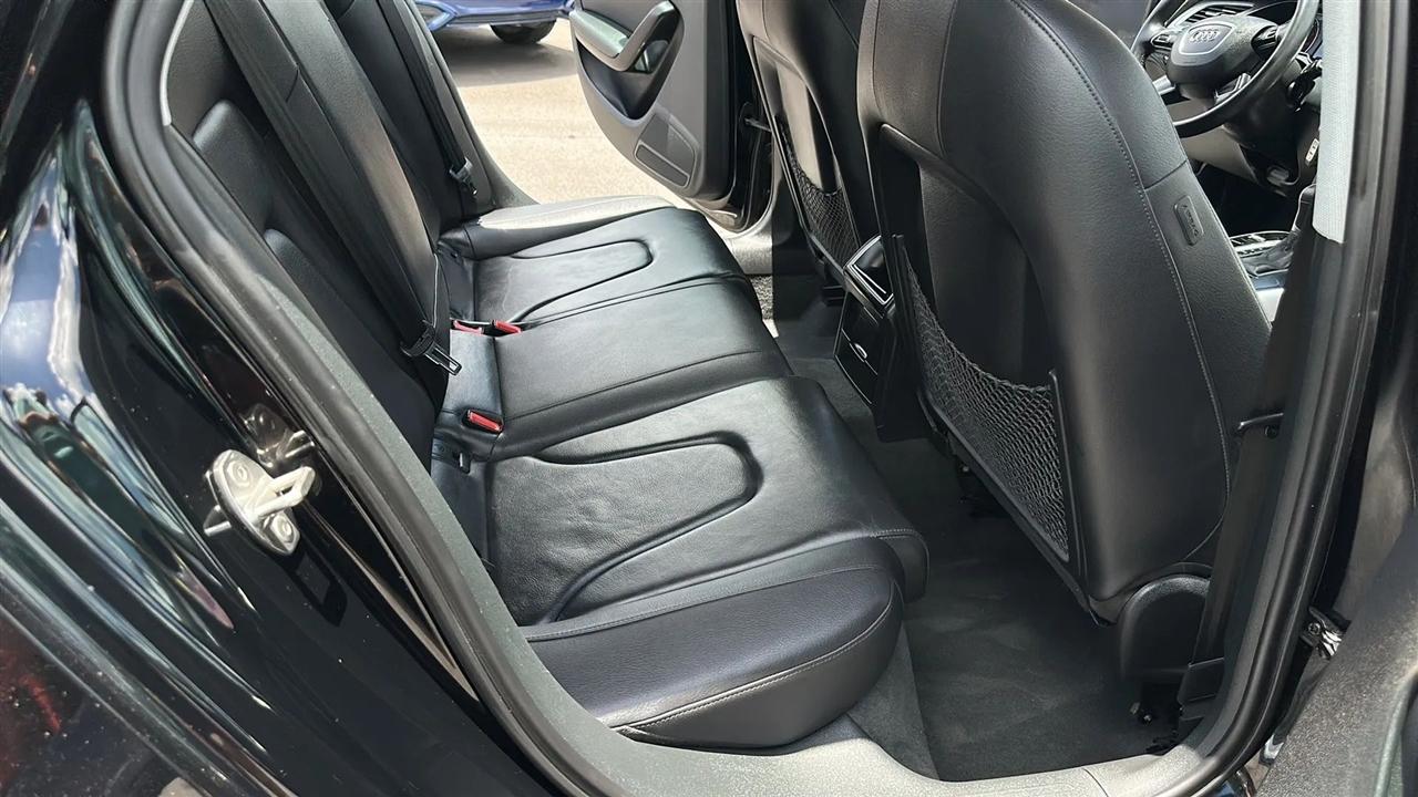 Audi A4 4dr Sdn CVT FrontTrak 2.0T Premium 2014