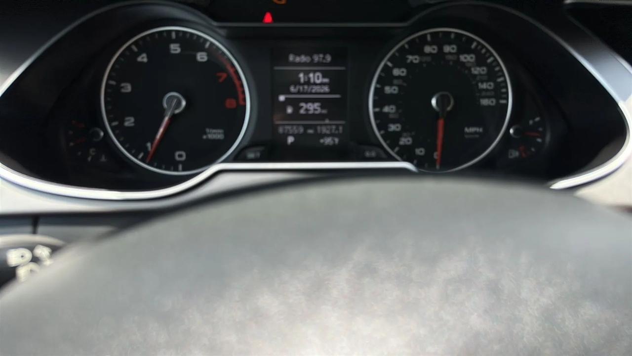 Audi A4 4dr Sdn CVT FrontTrak 2.0T Premium 2014