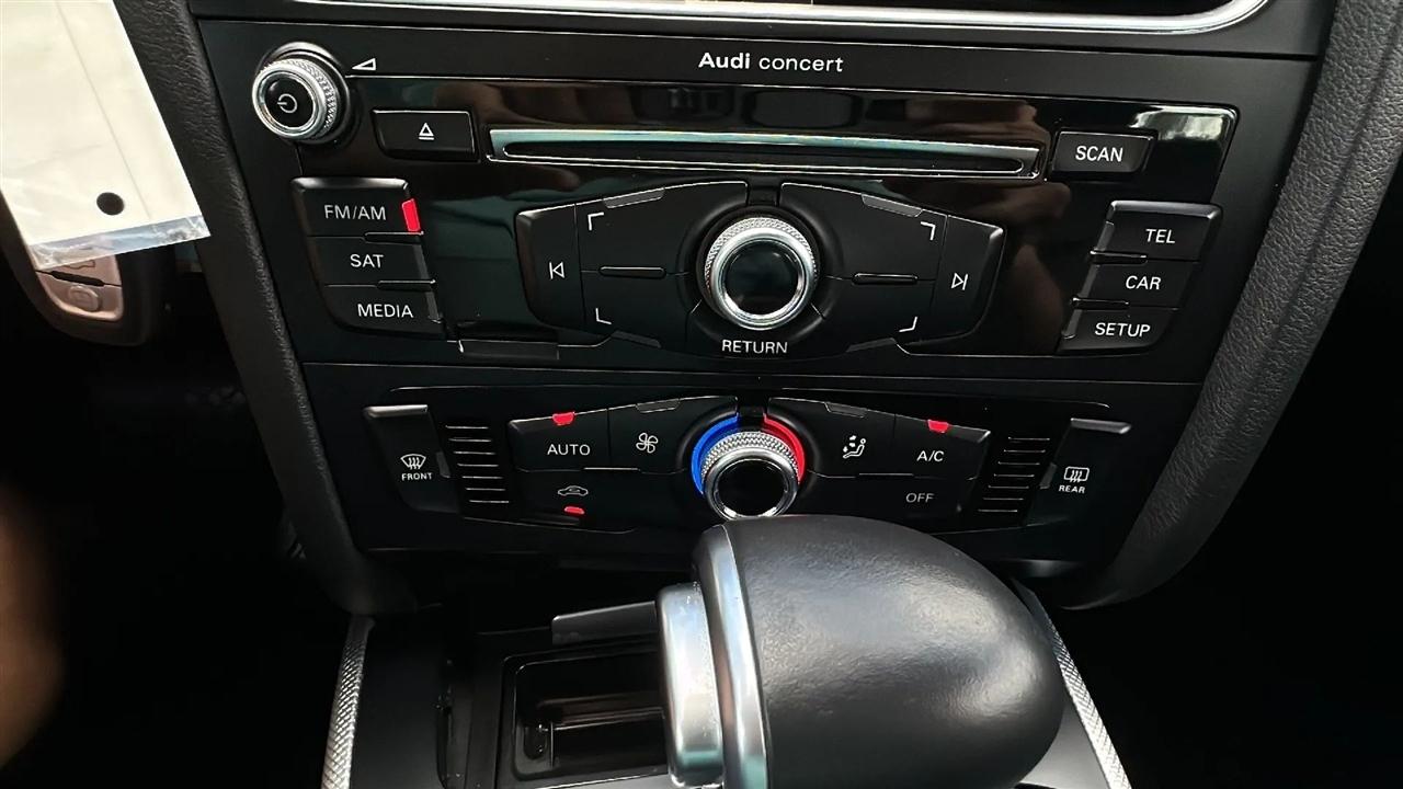 Audi A4 4dr Sdn CVT FrontTrak 2.0T Premium 2014