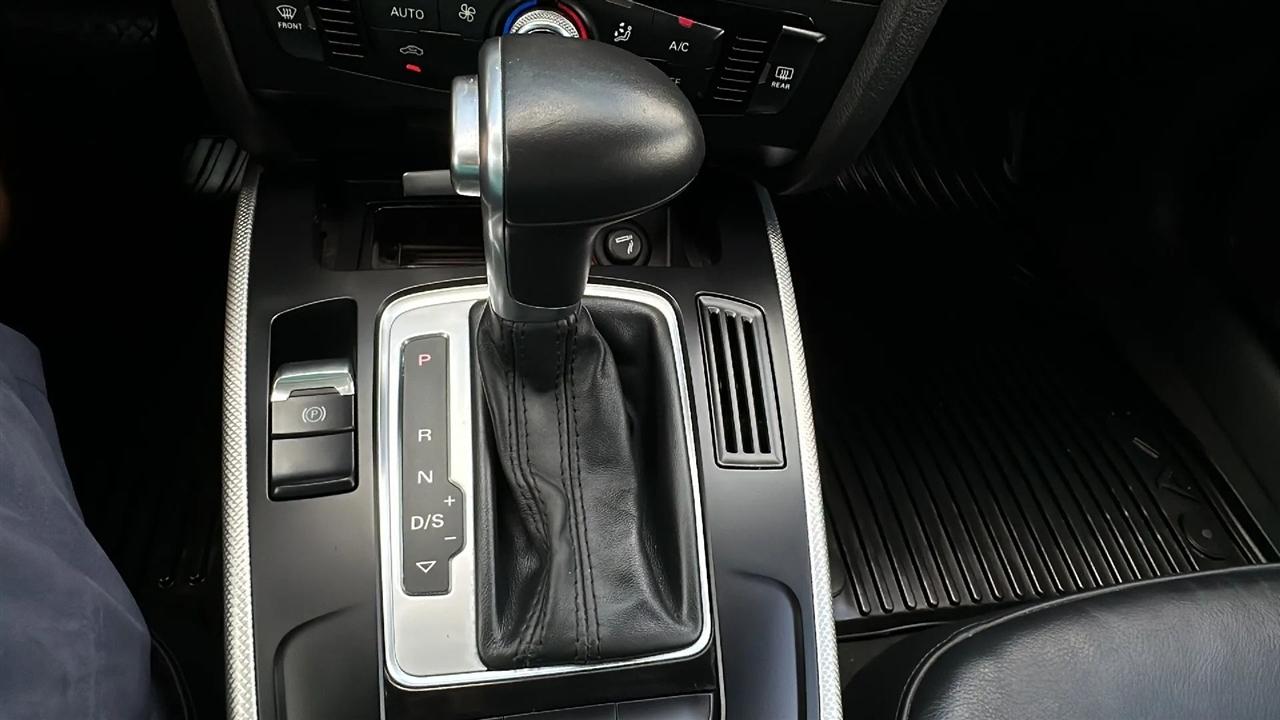 Audi A4 4dr Sdn CVT FrontTrak 2.0T Premium 2014