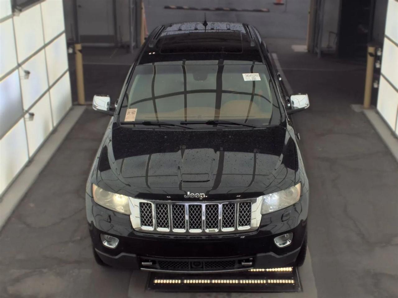 Jeep Grand Cherokee 4WD 4dr Overland Summit 2013