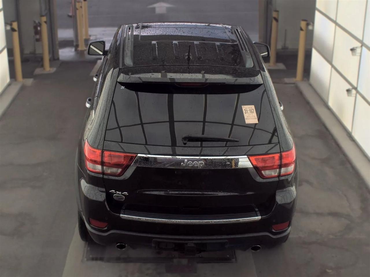 Jeep Grand Cherokee 4WD 4dr Overland Summit 2013