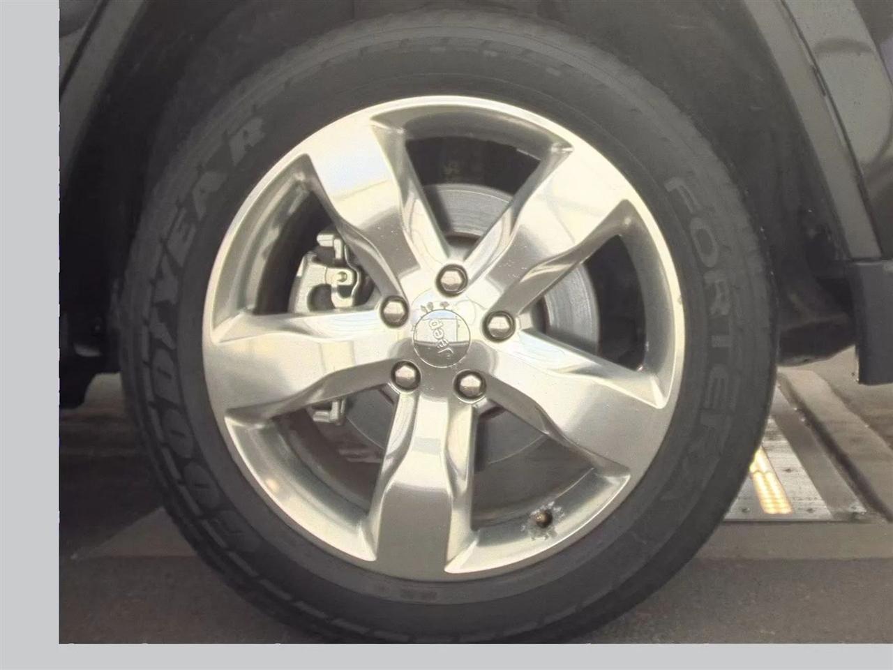 Jeep Grand Cherokee 4WD 4dr Overland Summit 2013