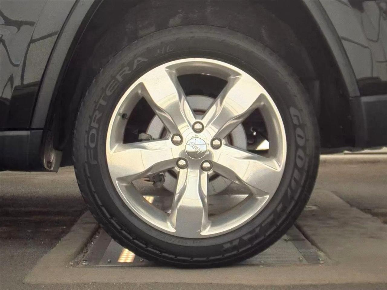 Jeep Grand Cherokee 4WD 4dr Overland Summit 2013