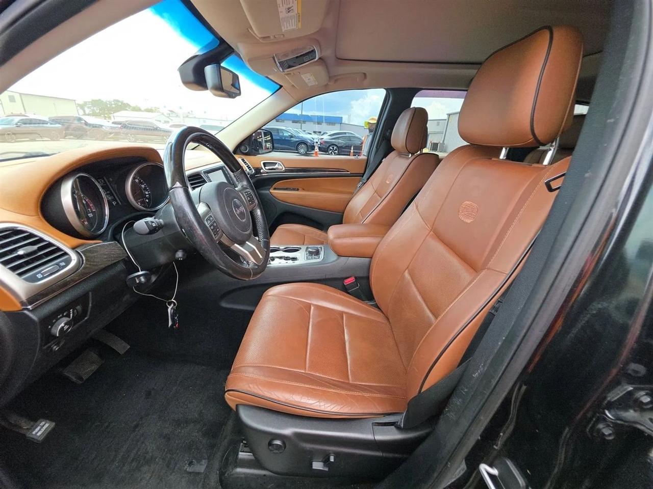 Jeep Grand Cherokee 4WD 4dr Overland Summit 2013