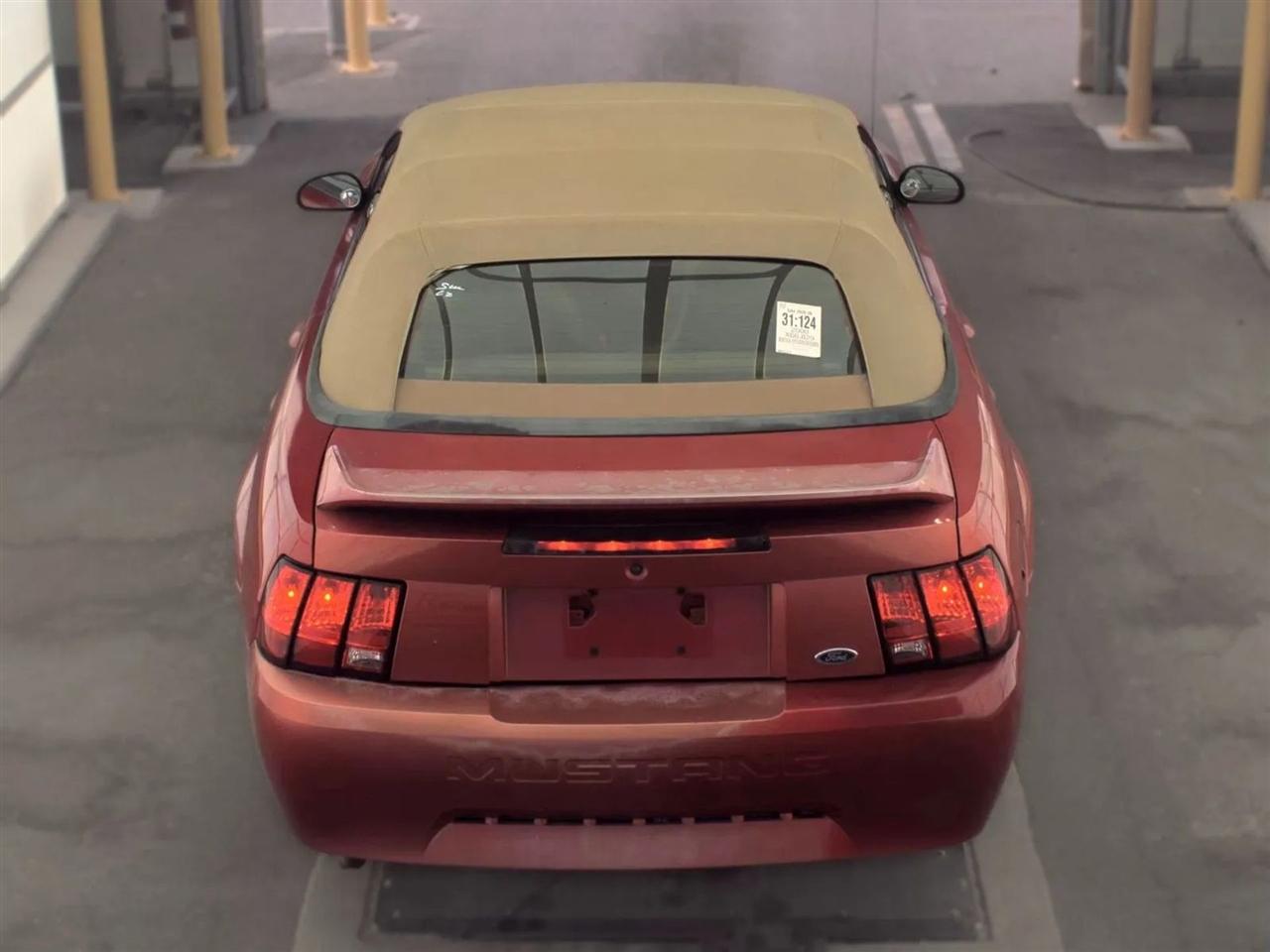 Ford Mustang 2dr Convertible 2000