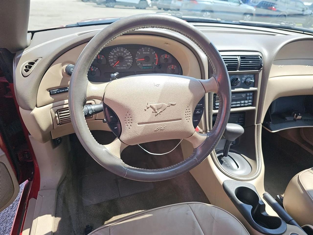 Ford Mustang 2dr Convertible 2000