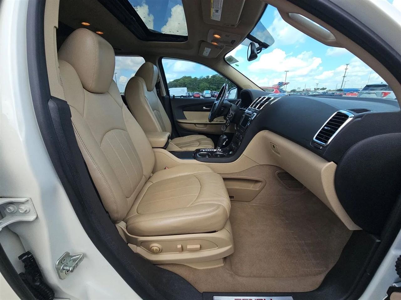 GMC Acadia FWD 4dr Denali 2012