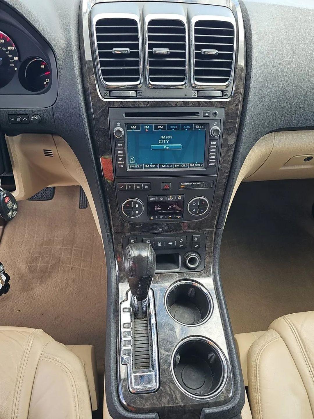 GMC Acadia FWD 4dr Denali 2012