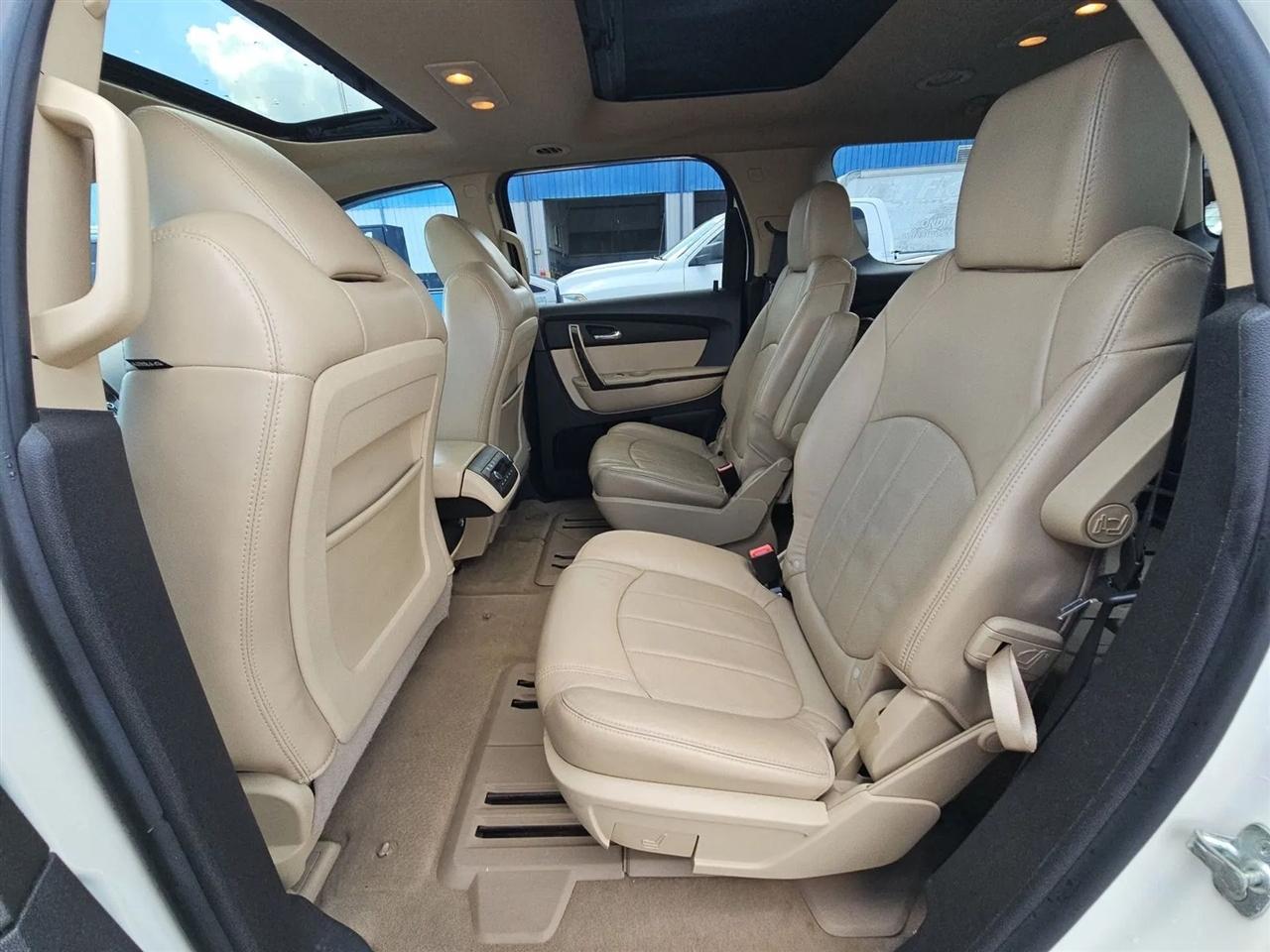 GMC Acadia FWD 4dr Denali 2012