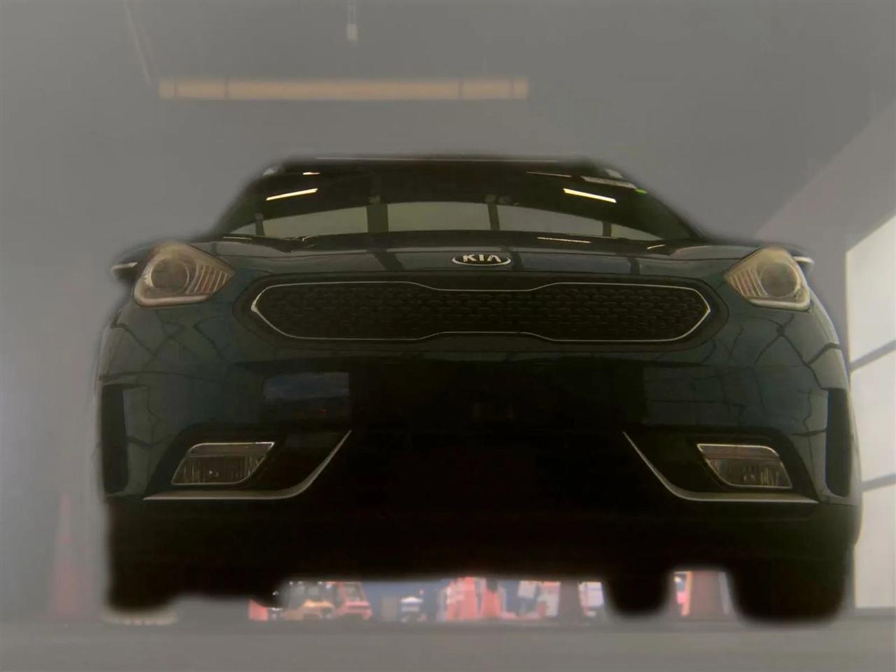 Kia Niro EX FWD 2017