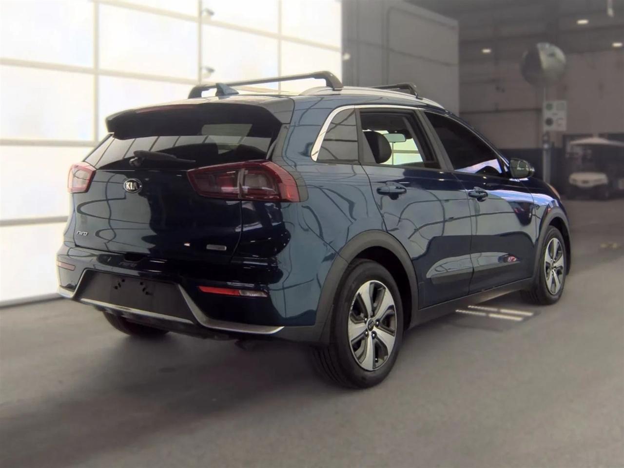 Kia Niro EX FWD 2017