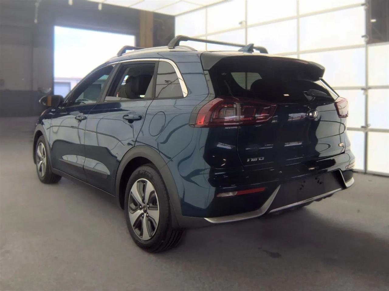 Kia Niro EX FWD 2017