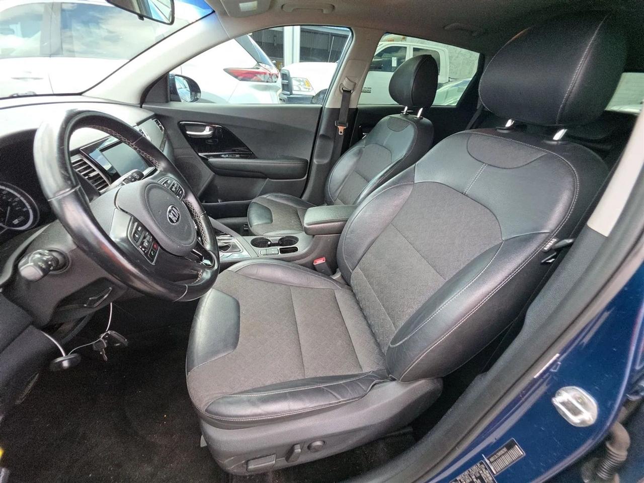 Kia Niro EX FWD 2017