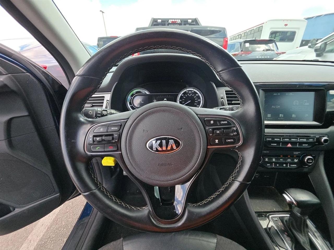 Kia Niro EX FWD 2017