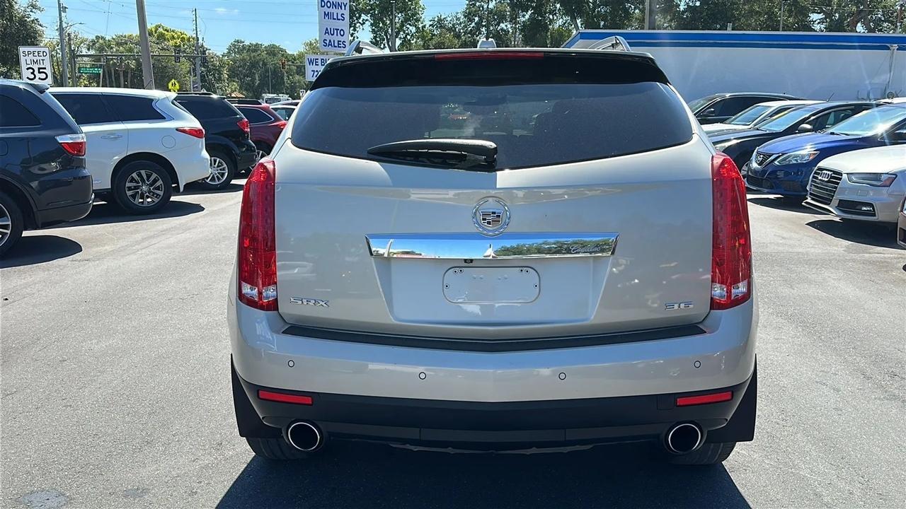 Cadillac SRX FWD 4dr Luxury Collection 2016