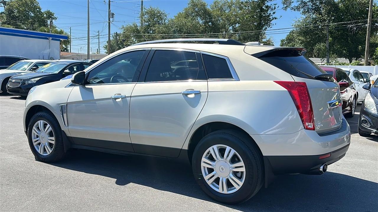 Cadillac SRX FWD 4dr Luxury Collection 2016
