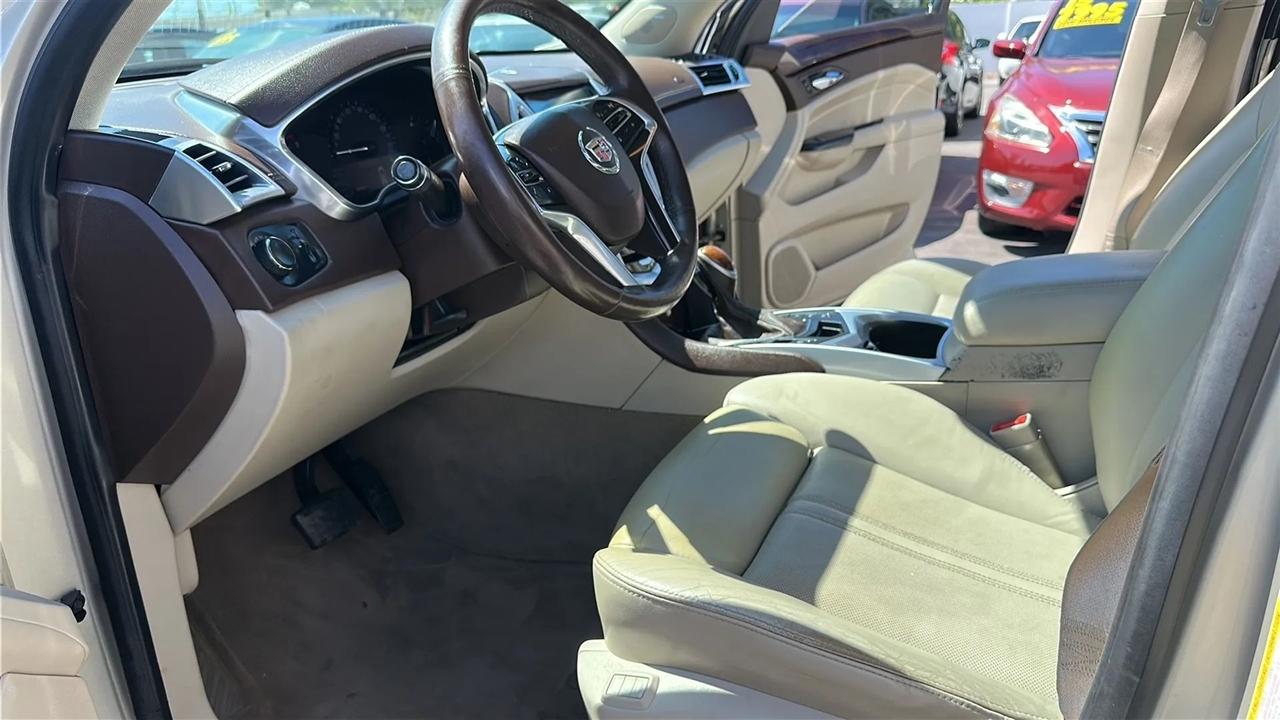 Cadillac SRX FWD 4dr Luxury Collection 2016