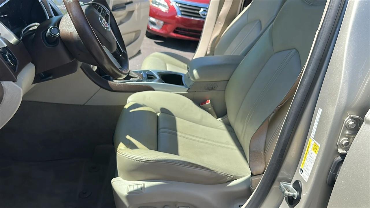 Cadillac SRX FWD 4dr Luxury Collection 2016