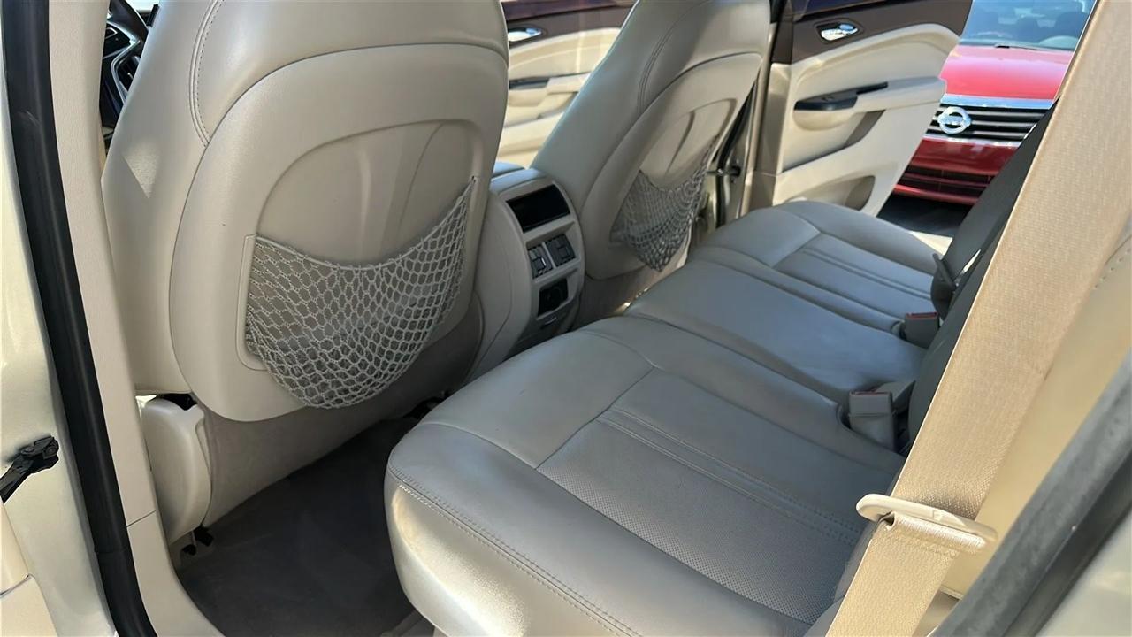 Cadillac SRX FWD 4dr Luxury Collection 2016