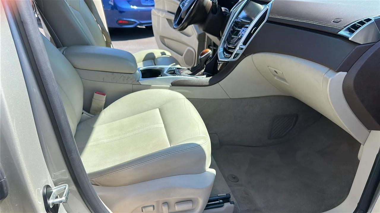 Cadillac SRX FWD 4dr Luxury Collection 2016