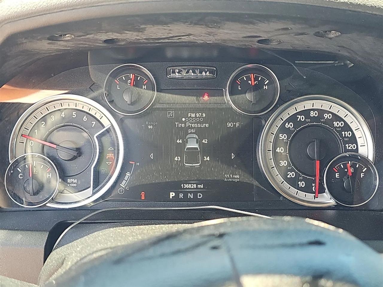 RAM 1500 Classic SLT 4x4 Crew Cab 5'7" Box 2019