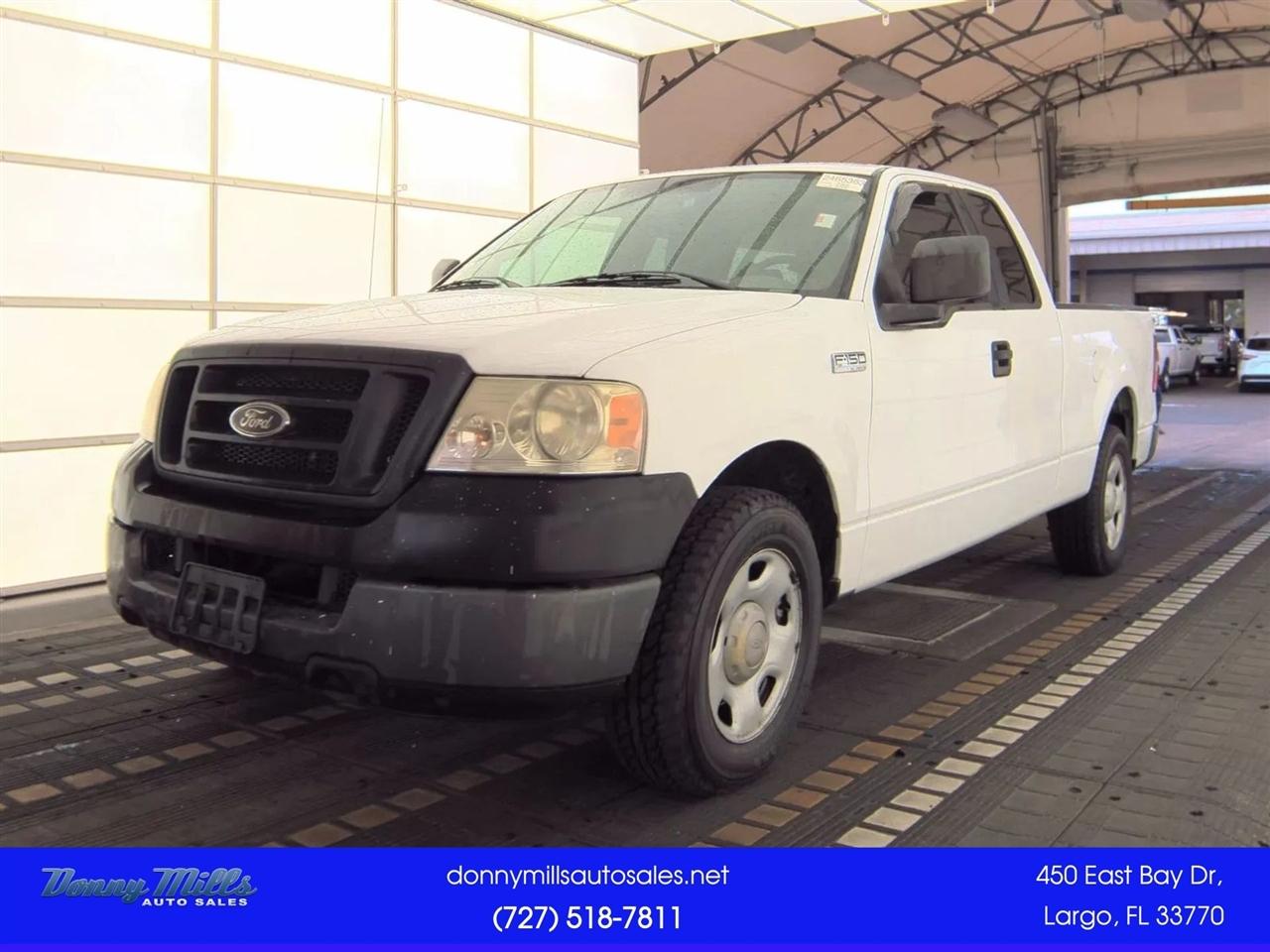 Ford F-150 Supercab 133" XLT 2005