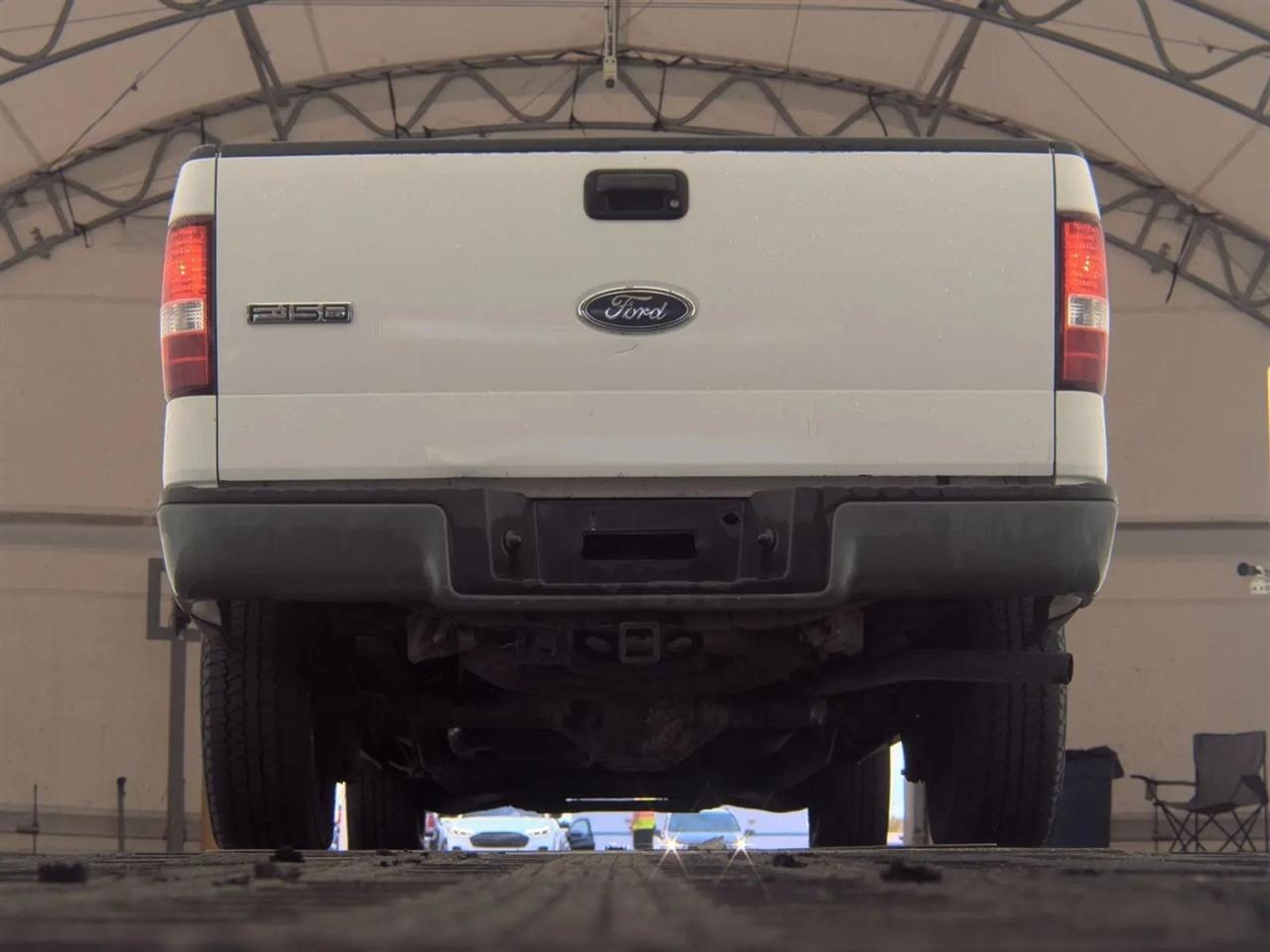 Ford F-150 Supercab 133" XLT 2005