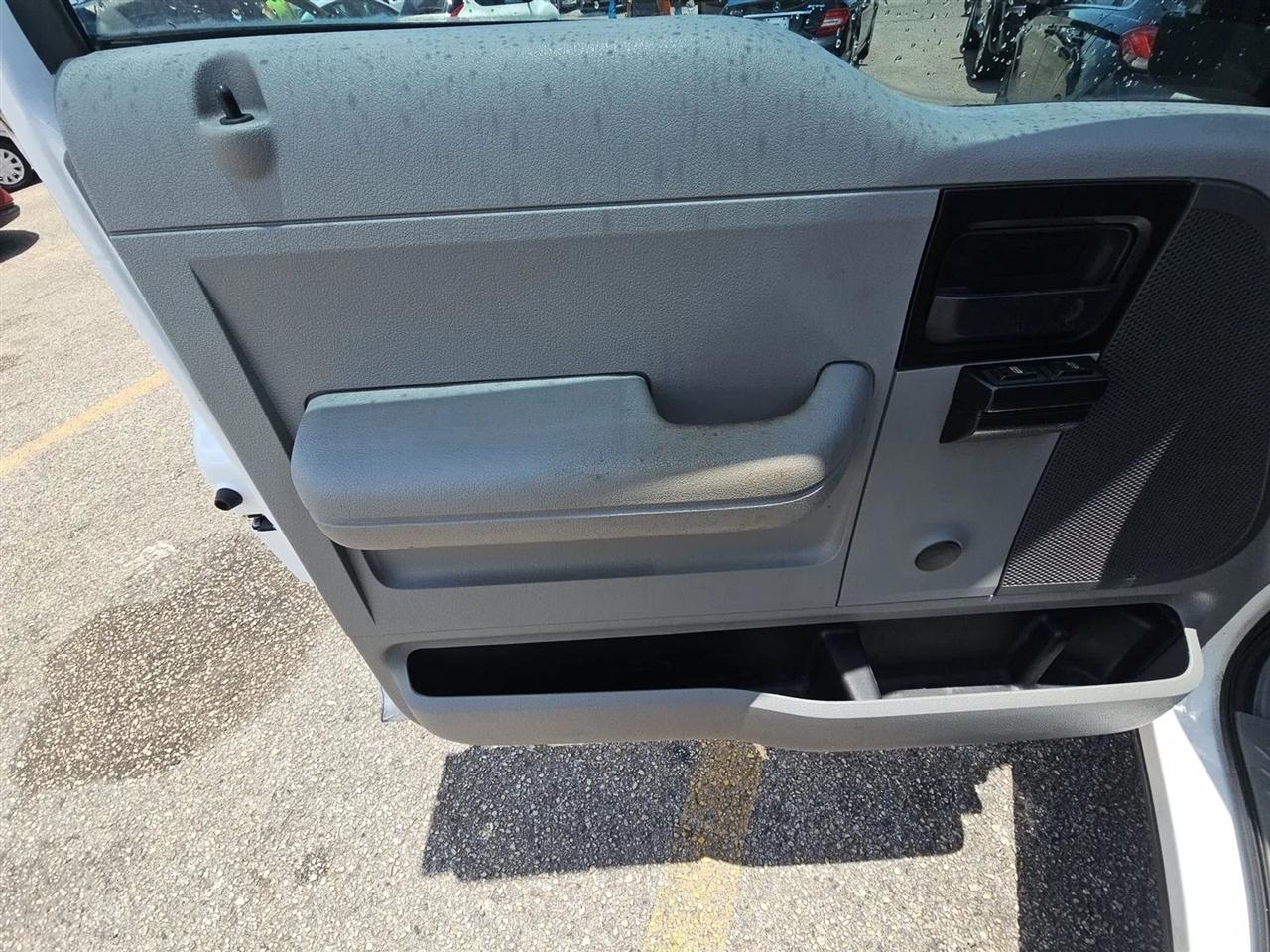 Ford F-150 Supercab 133" XLT 2005