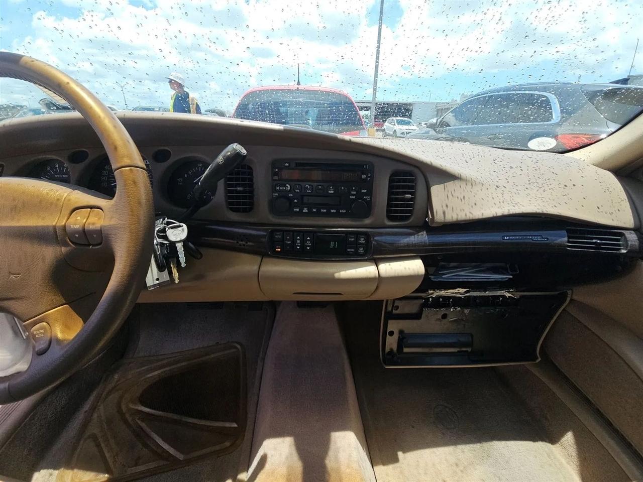 Buick LeSabre 4dr Sdn Limited 2004