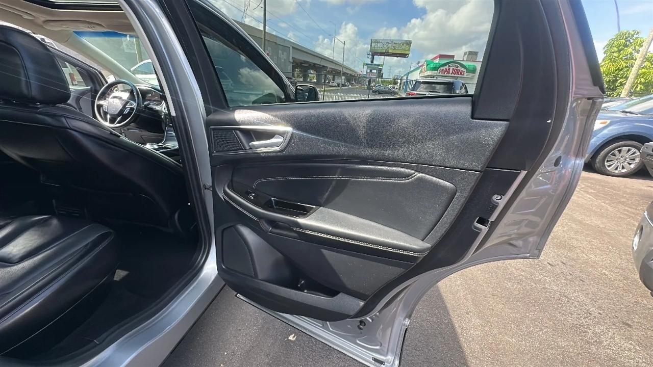 Ford Edge Titanium FWD 2020