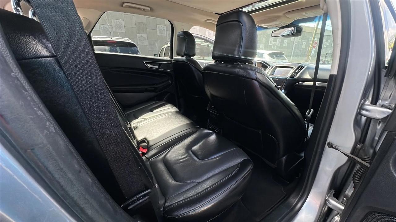 Ford Edge Titanium FWD 2020