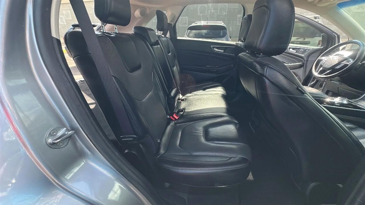 Ford Edge Titanium FWD 2020