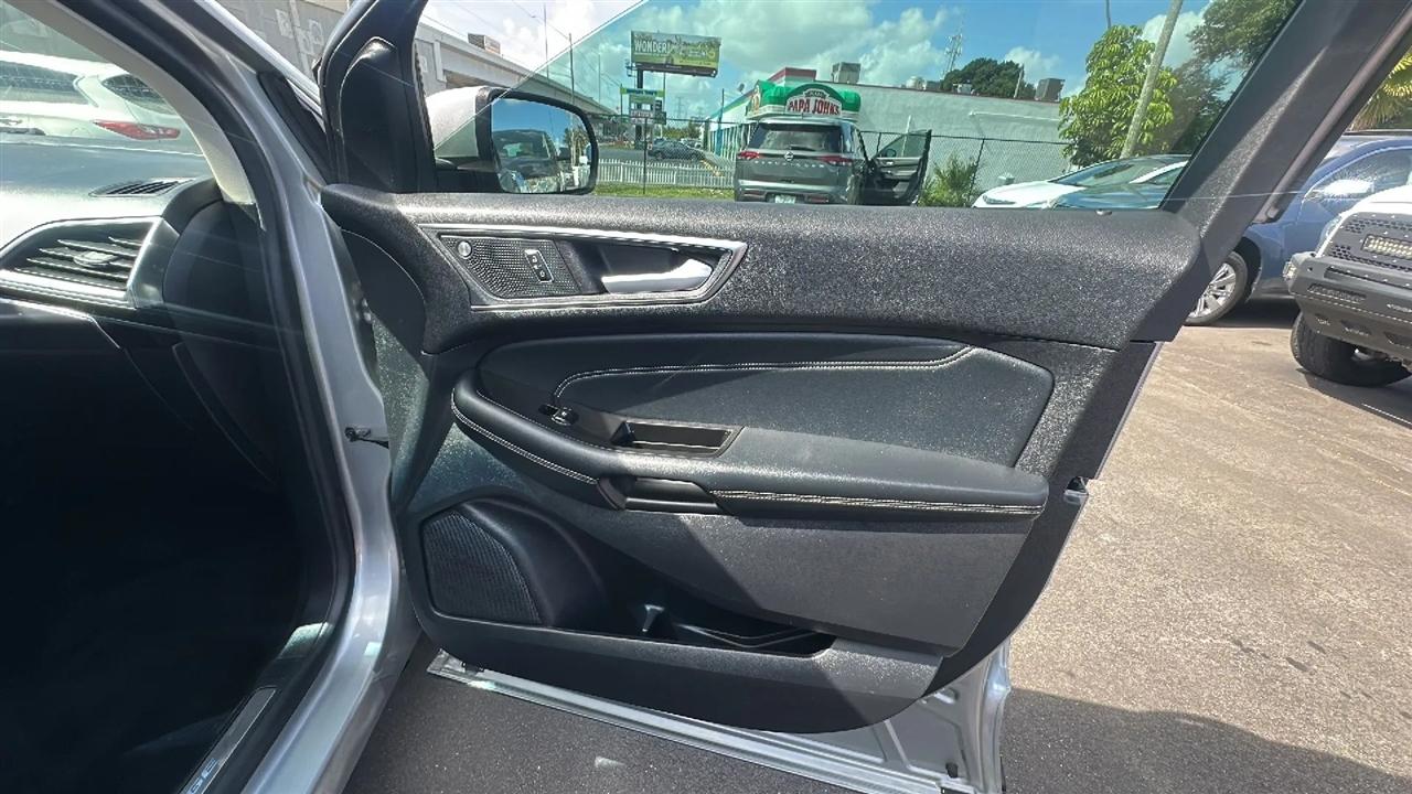 Ford Edge Titanium FWD 2020