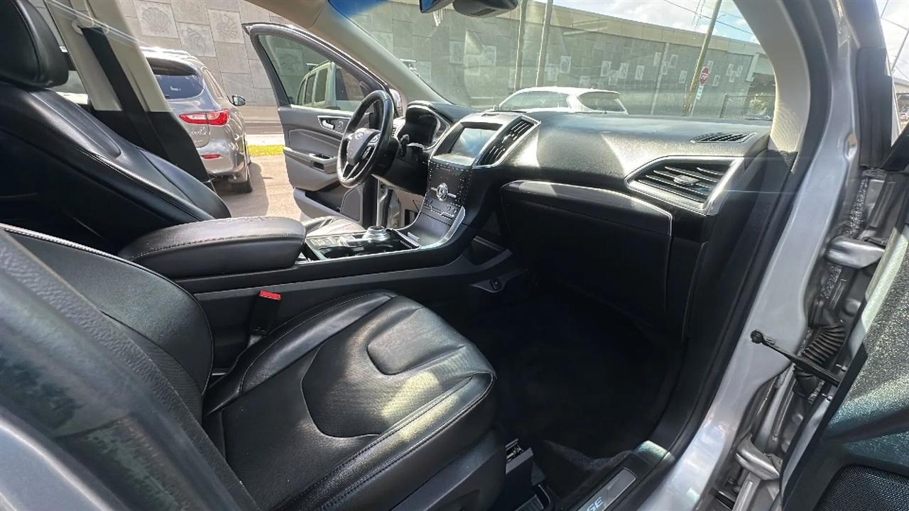 Ford Edge Titanium FWD 2020