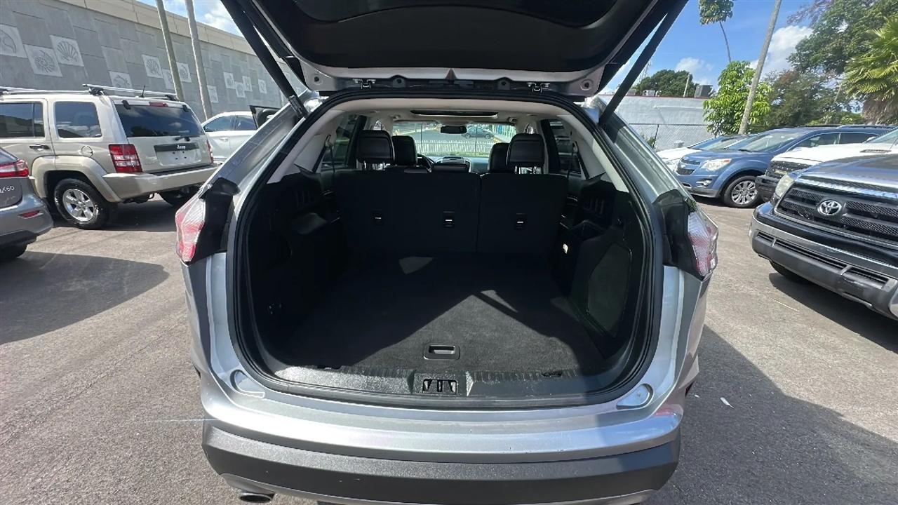 Ford Edge Titanium FWD 2020