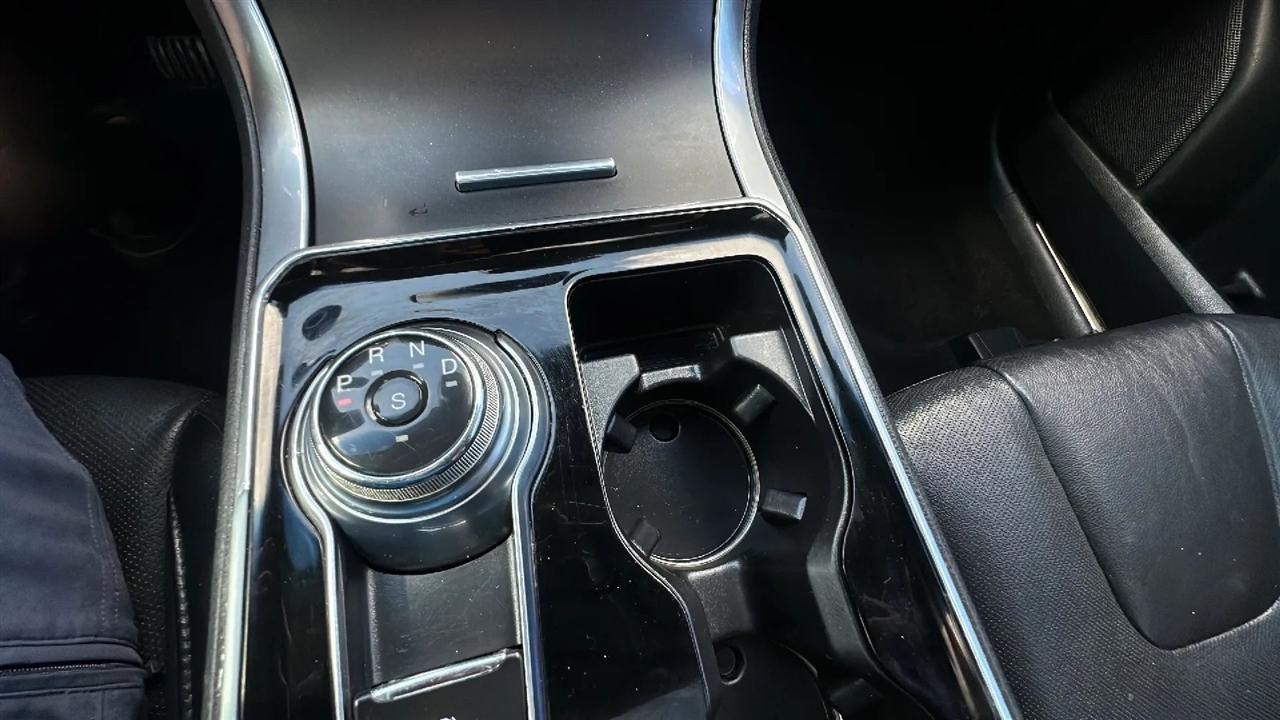 Ford Edge Titanium FWD 2020