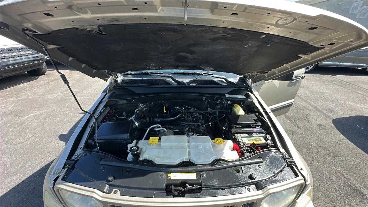 Jeep Liberty 4WD 4dr Sport 2011