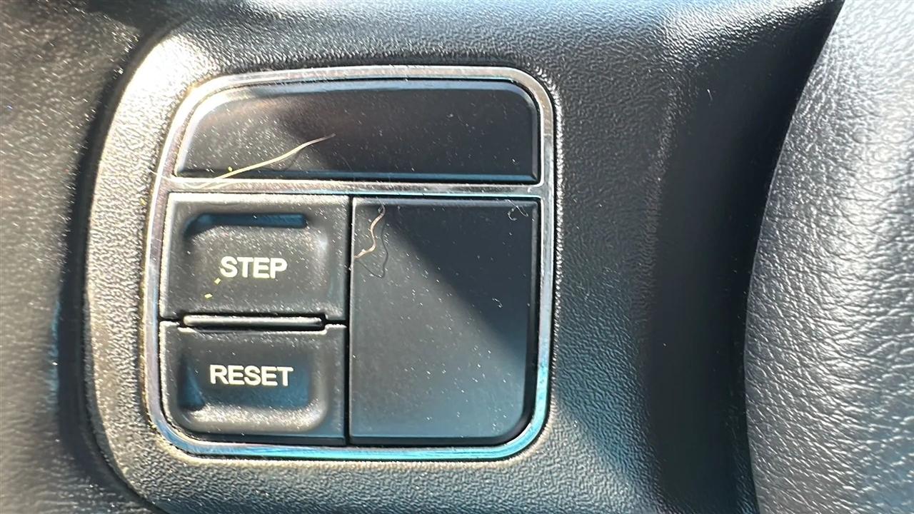 Jeep Liberty 4WD 4dr Sport 2011