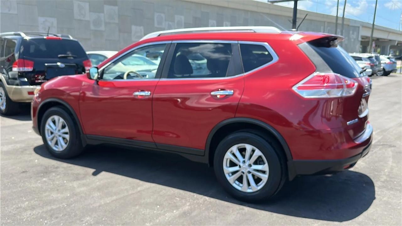 Nissan Rogue FWD 4dr SV 2015