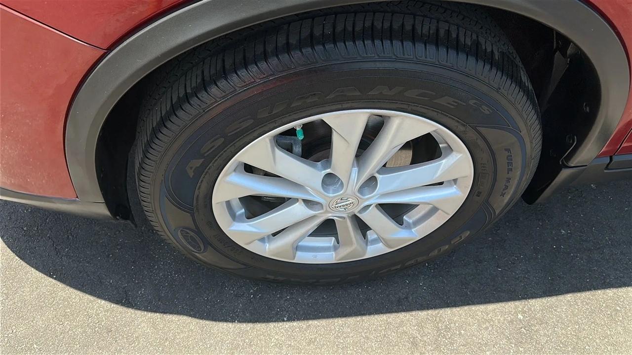 Nissan Rogue FWD 4dr SV 2015