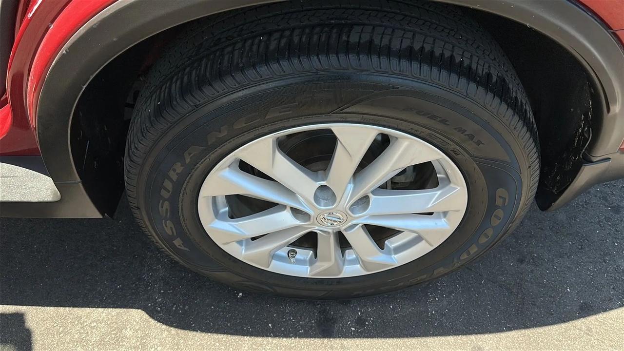 Nissan Rogue FWD 4dr SV 2015