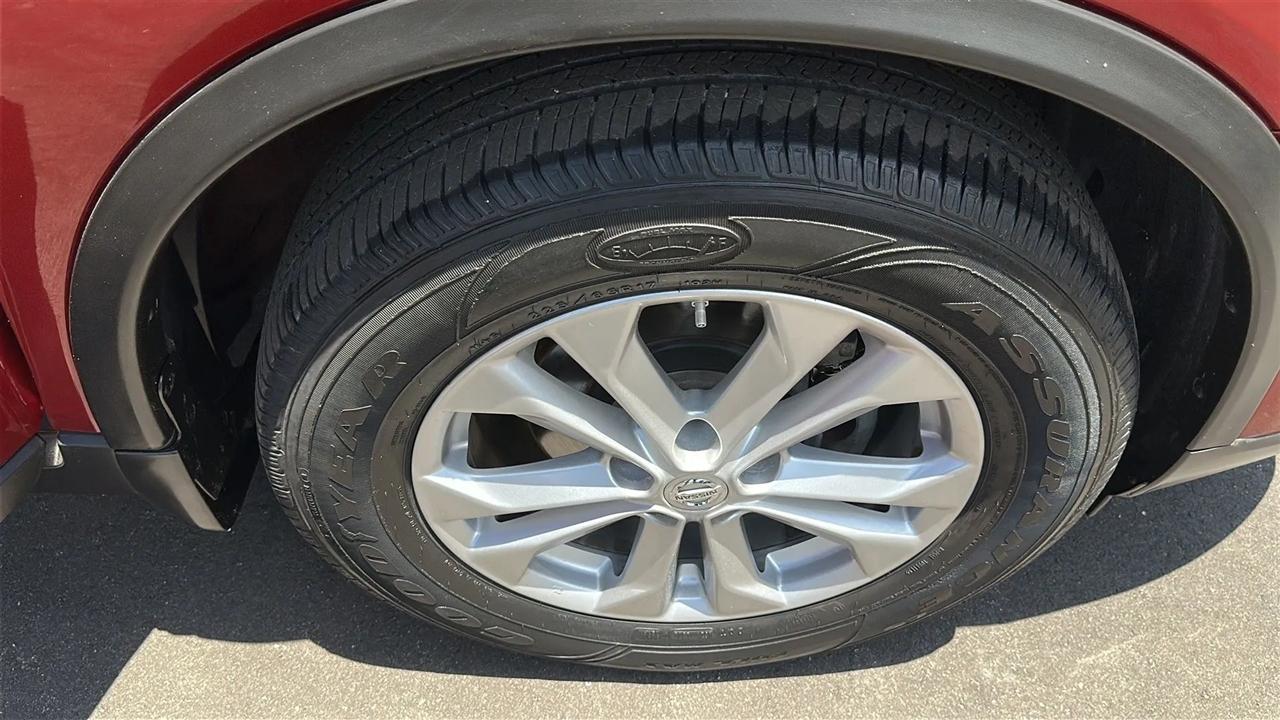 Nissan Rogue FWD 4dr SV 2015