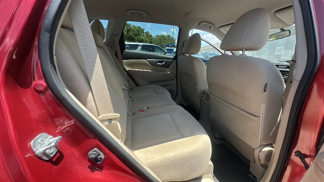 Nissan Rogue FWD 4dr SV 2015