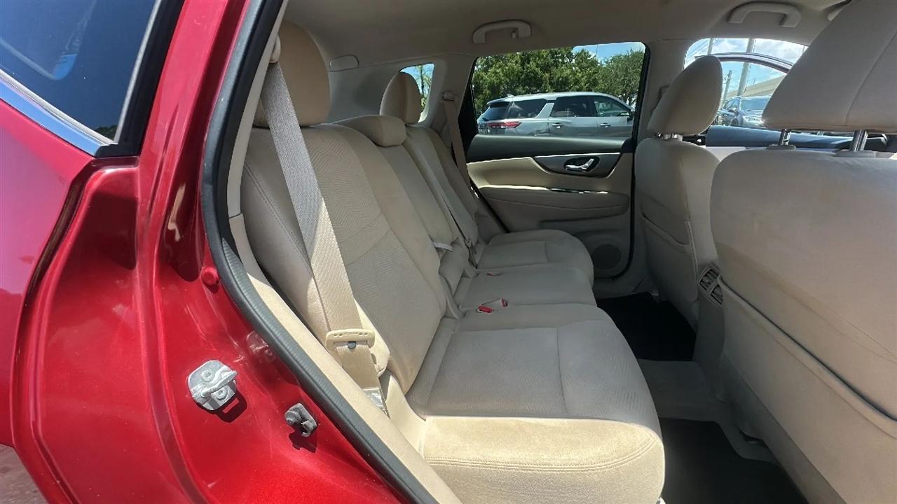 Nissan Rogue FWD 4dr SV 2015