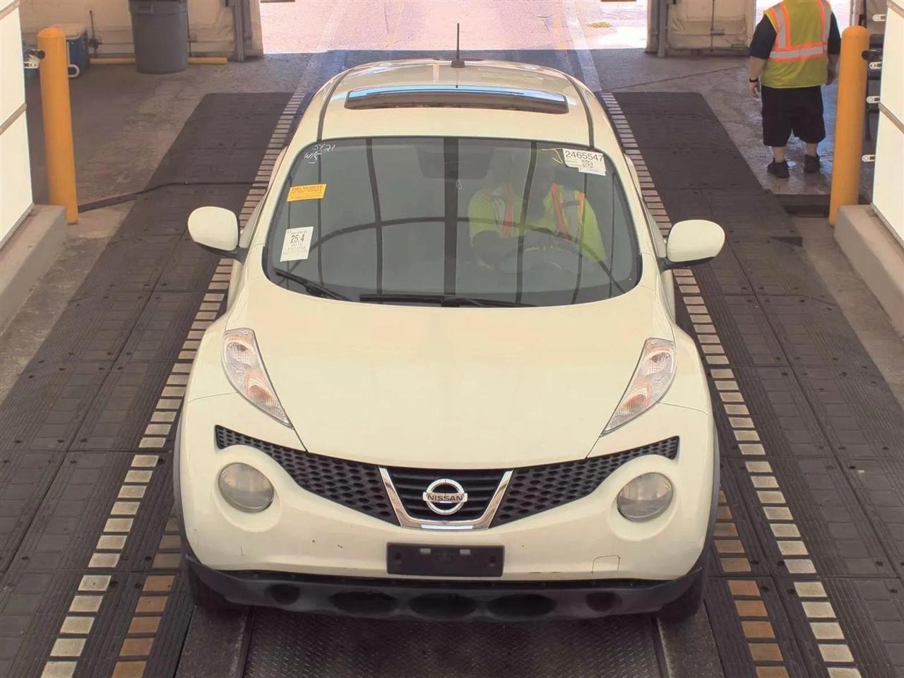 Nissan Juke 5dr Wgn CVT SV AWD 2012