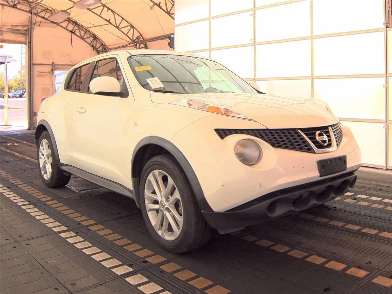 Nissan Juke 5dr Wgn CVT SV AWD 2012